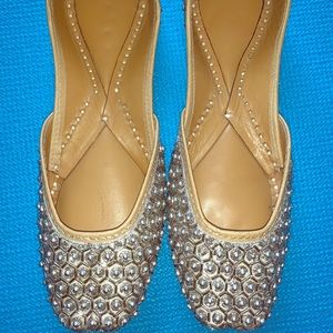 Silver Punjabi Jutti (Flats)